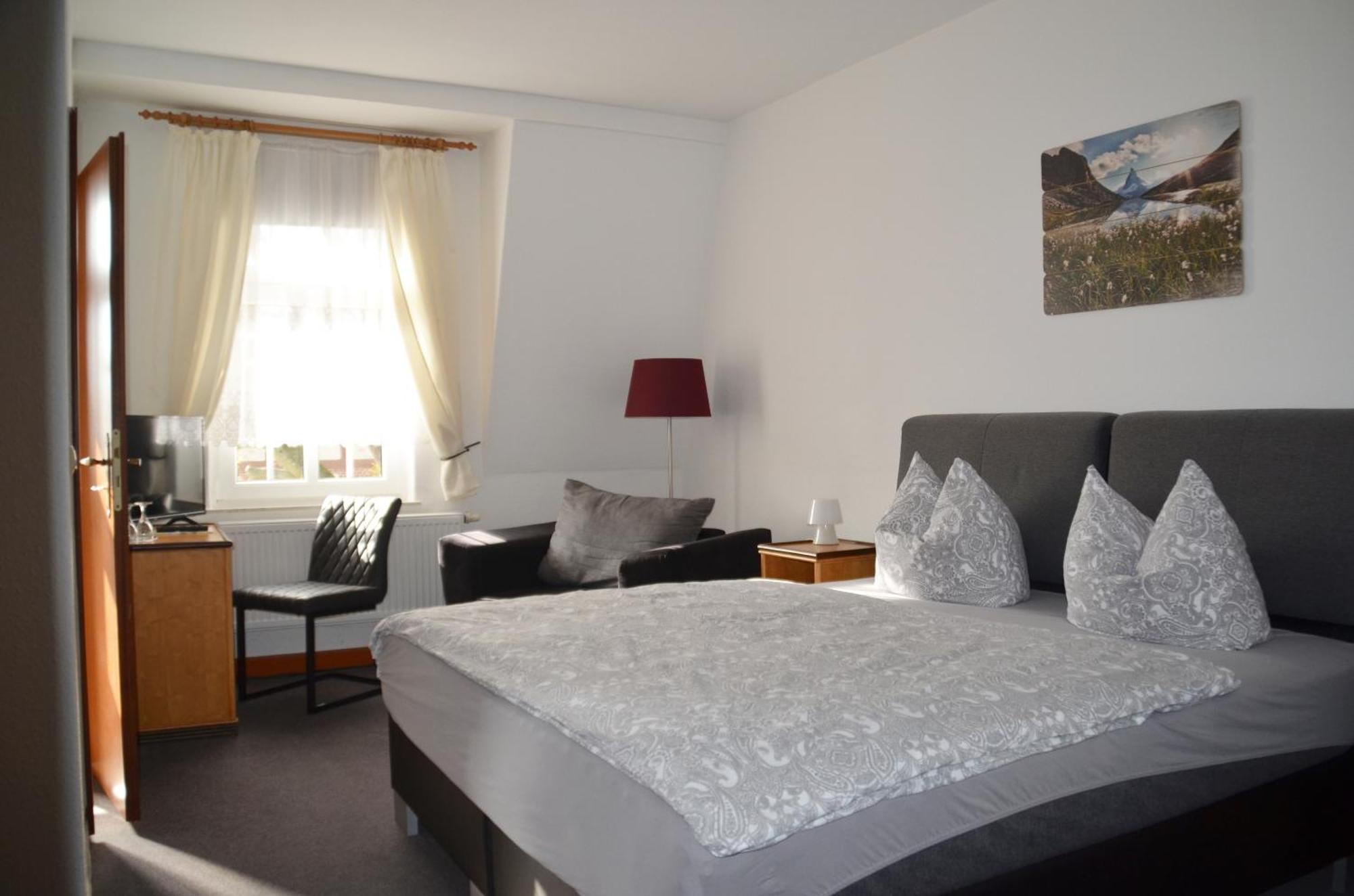 Hotel Zur Koeppe Bad Klosterlausnitz Eksteriør billede